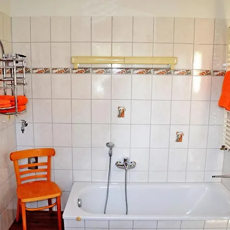 Nyaraló Unterm Reetdach